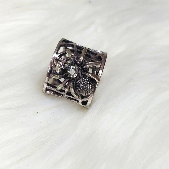 Y2K Rhinestone Hot Topic Jumping Spider Cobweb Web Black Cuff Ring Halloween - Picture 4 of 16